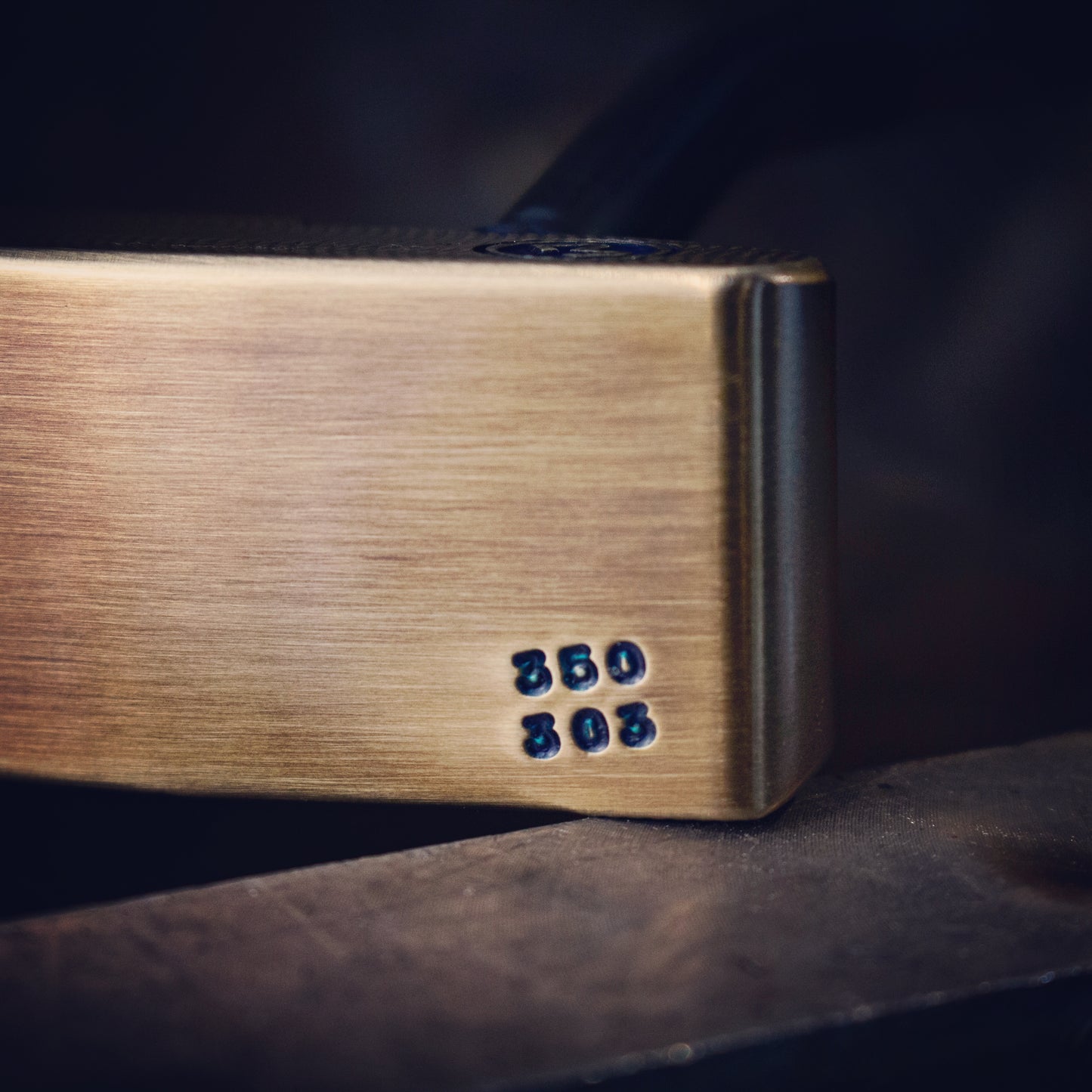 Brandon Matthew NO.2 Blued Carbon Flowneck