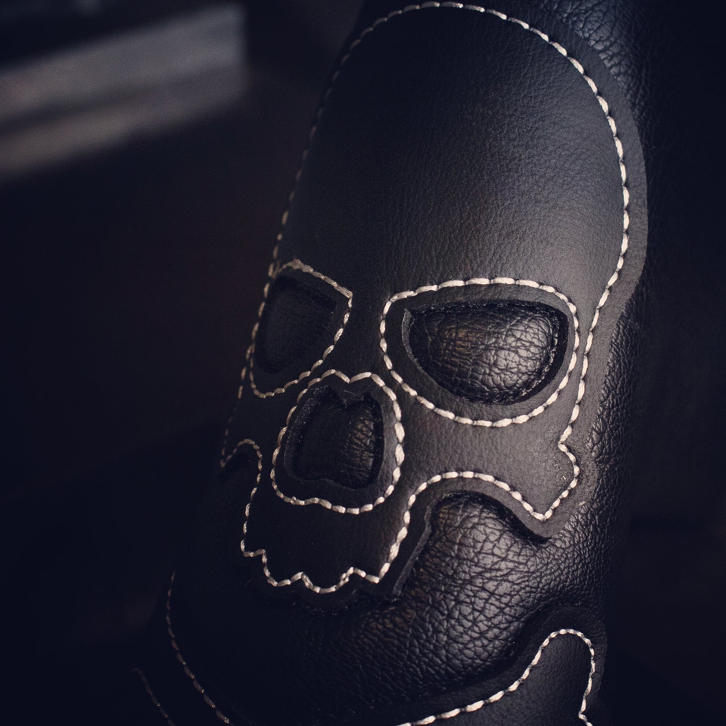 Brandon Matthew Model NO.1 - 2024 1-Piece "Carbon Skulls"